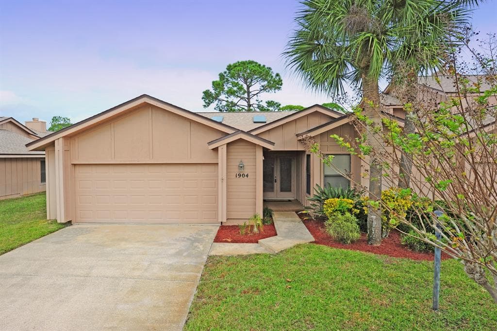 1904 SPRUCEWOOD WAY PORT ORANGE, FL 32128