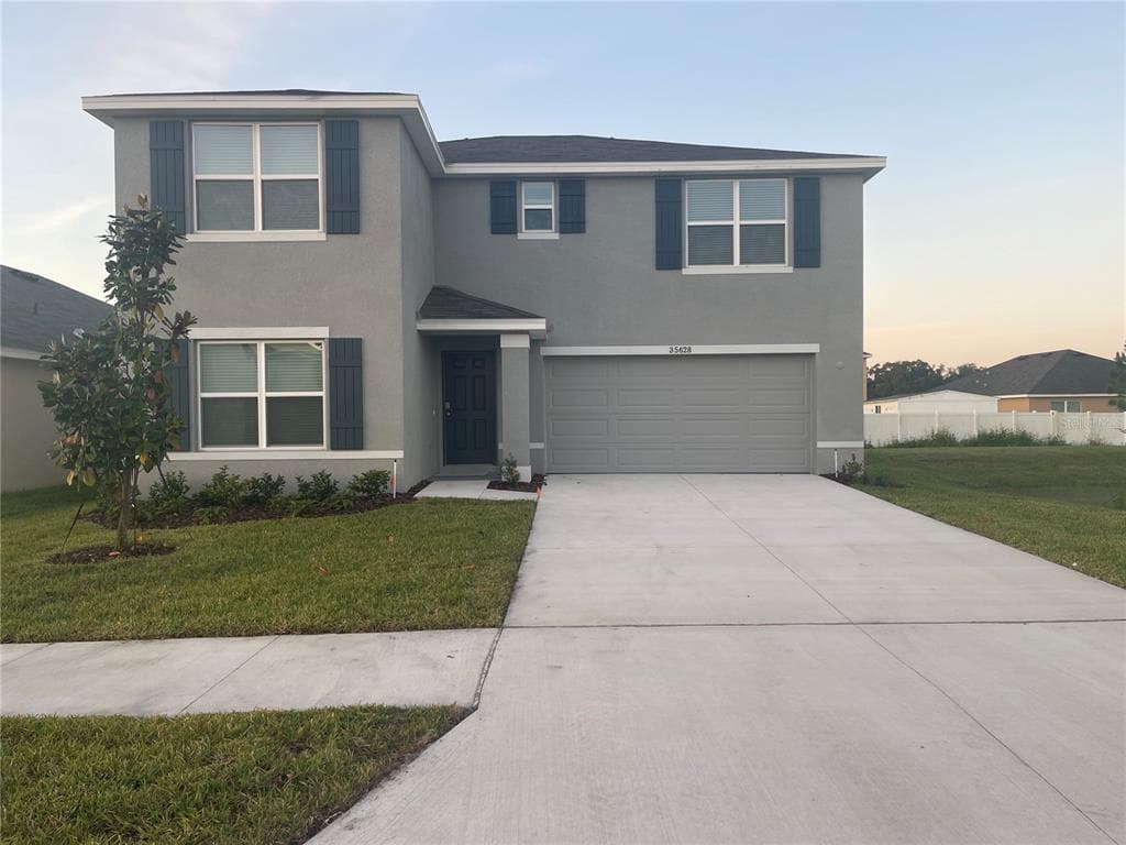 35628 DOVELAND DRIVE ZEPHYRHILLS, FL 33541