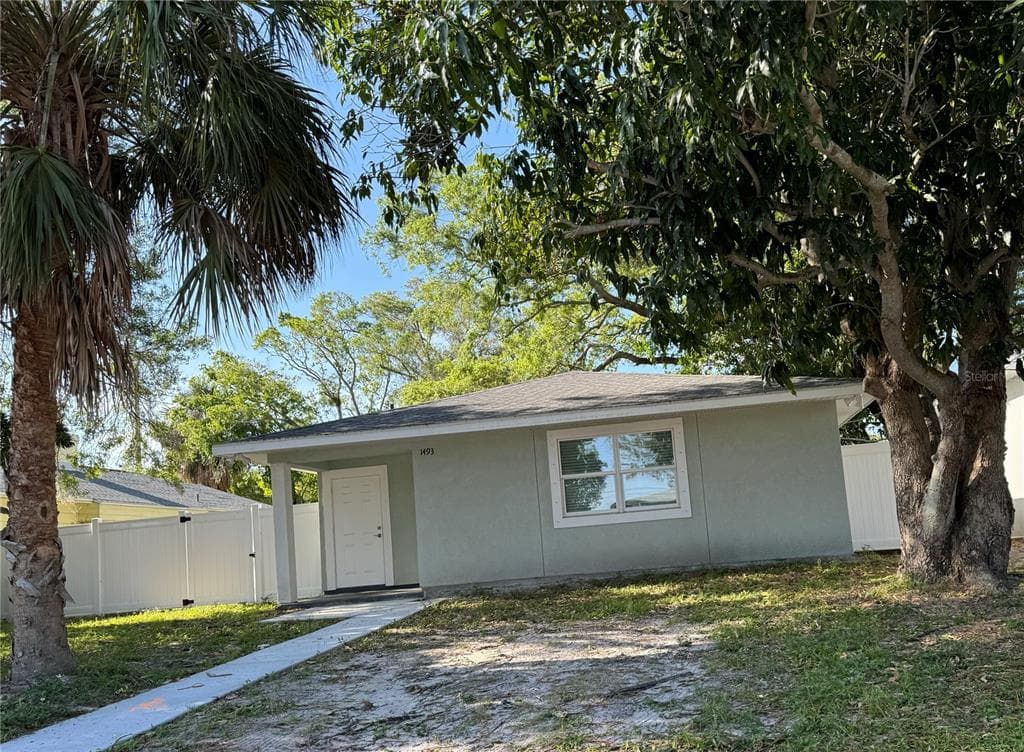 1493 CLEVELAND CLEARWATER, FL 33755