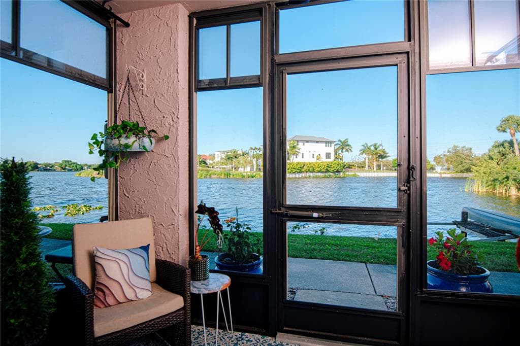 1005 S BAYSHORE BOULEVARD UNIT 102 SAFETY HARBOR, FL 34695