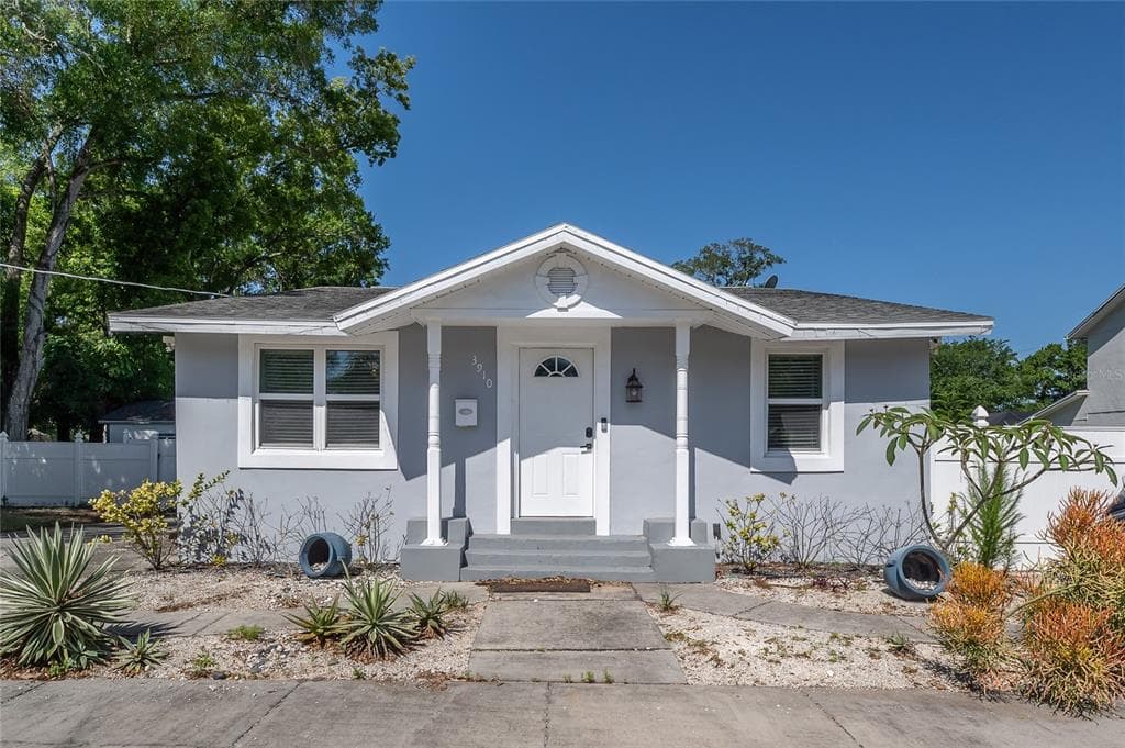 3910 N DARWIN AVENUE TAMPA, FL 33603