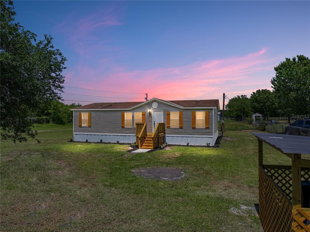5231 MEADOW GROVE TRAIL LAKELAND, FL 33810