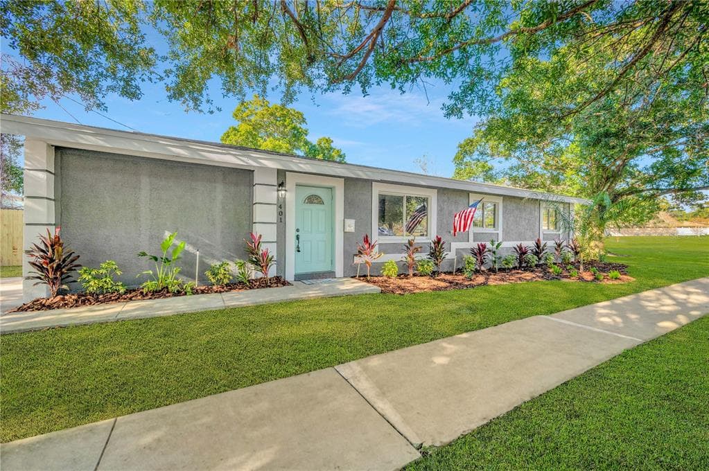401 PATICA ROAD NE ST PETERSBURG, FL 33702