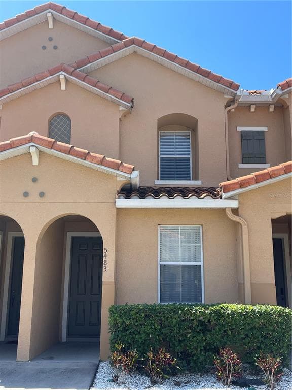 5483 PARADISE CAY CIRCLE KISSIMMEE, FL 34746