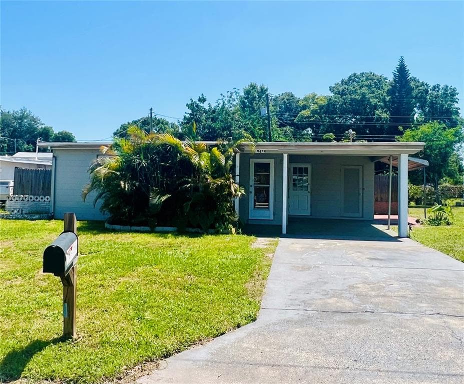10434 112TH AVENUE LARGO, FL 33773