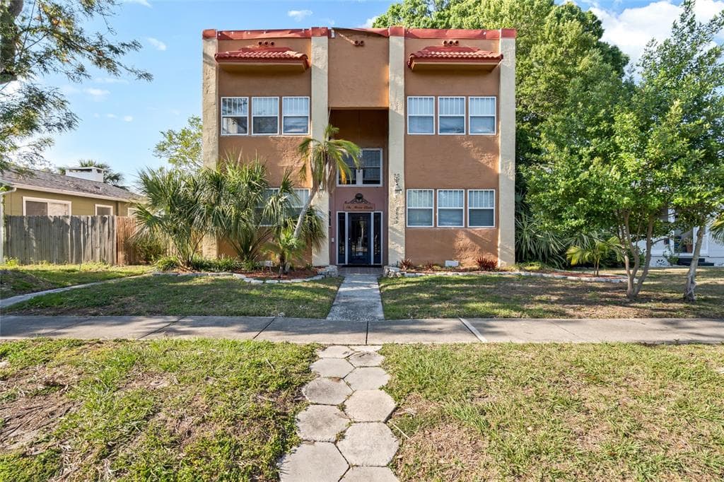 2449 BURLINGTON AVENUE N UNIT 2 ST PETERSBURG, FL 33713