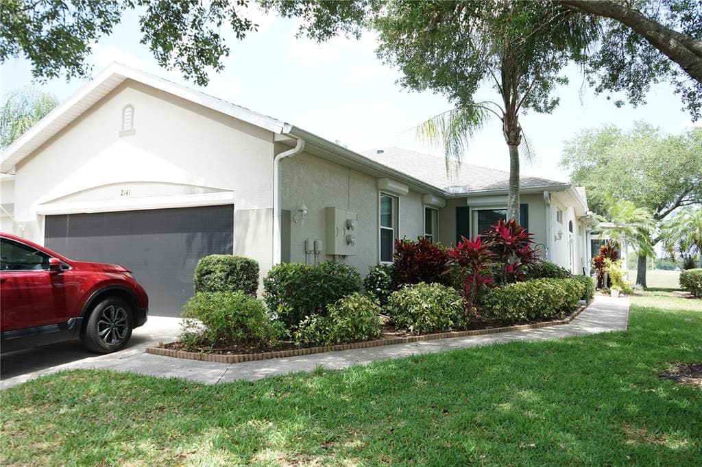 2141 ACADIA GREENS DRIVE UNIT 26 SUN CITY CENTER, FL 33573