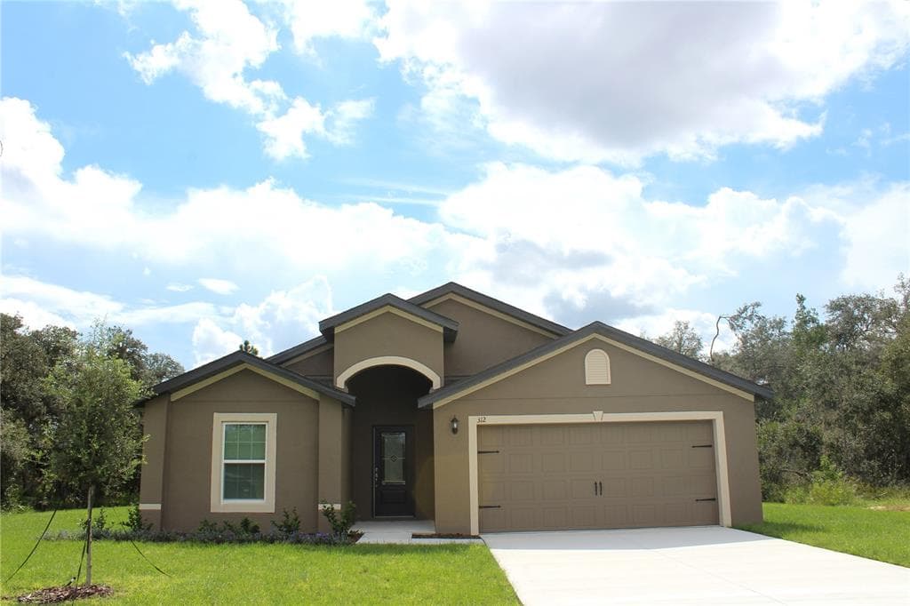 312 BASS LANE POINCIANA, FL 34759