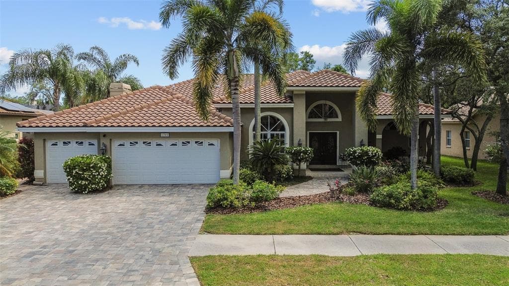 1702 HUNTINGTON COURT