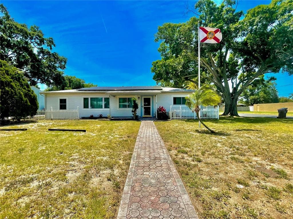 5180 48TH TER N ST PETERSBURG, FL 33709
