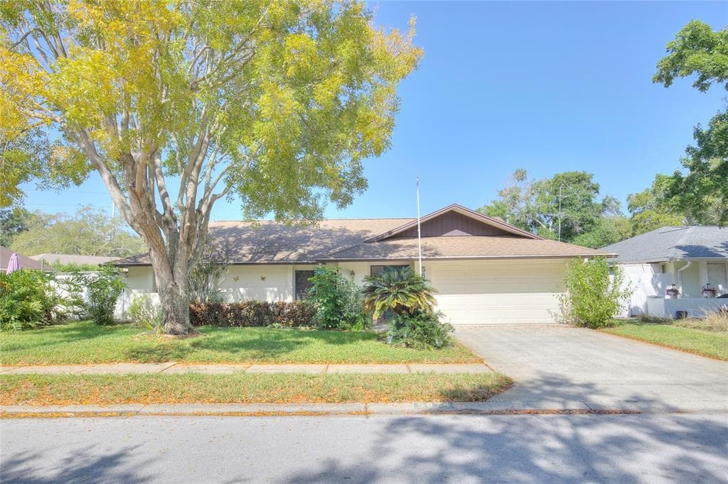 5674 BAY PINES LAKES BOULEVARD