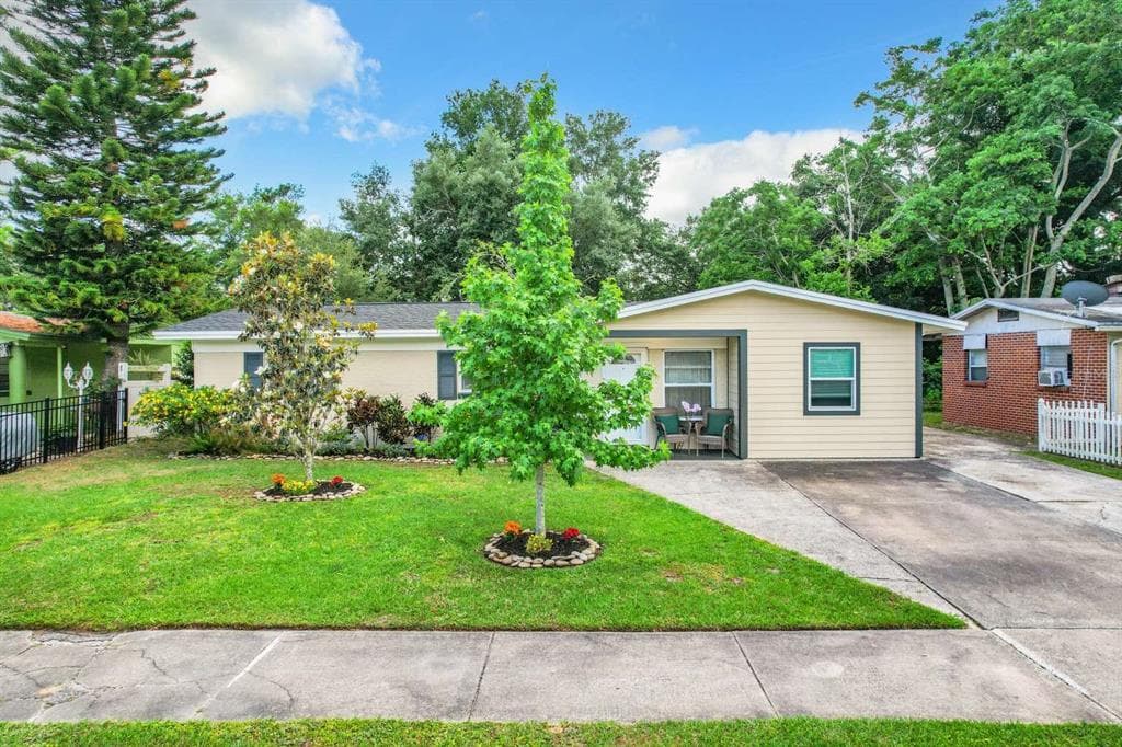 4438 IVEY COURT ORLANDO, FL 32811