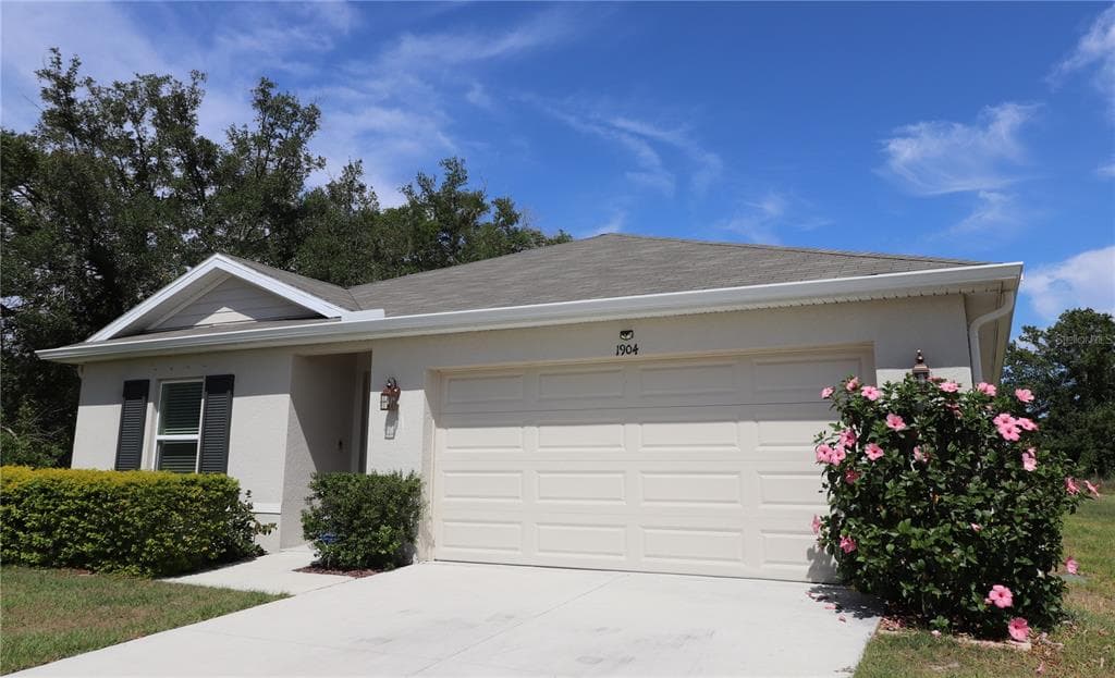 1904 BLUE STREAM STREET RUSKIN, FL 33570