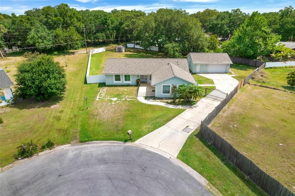 1727 KING PHILLIP DRIVE KISSIMMEE, FL 34744