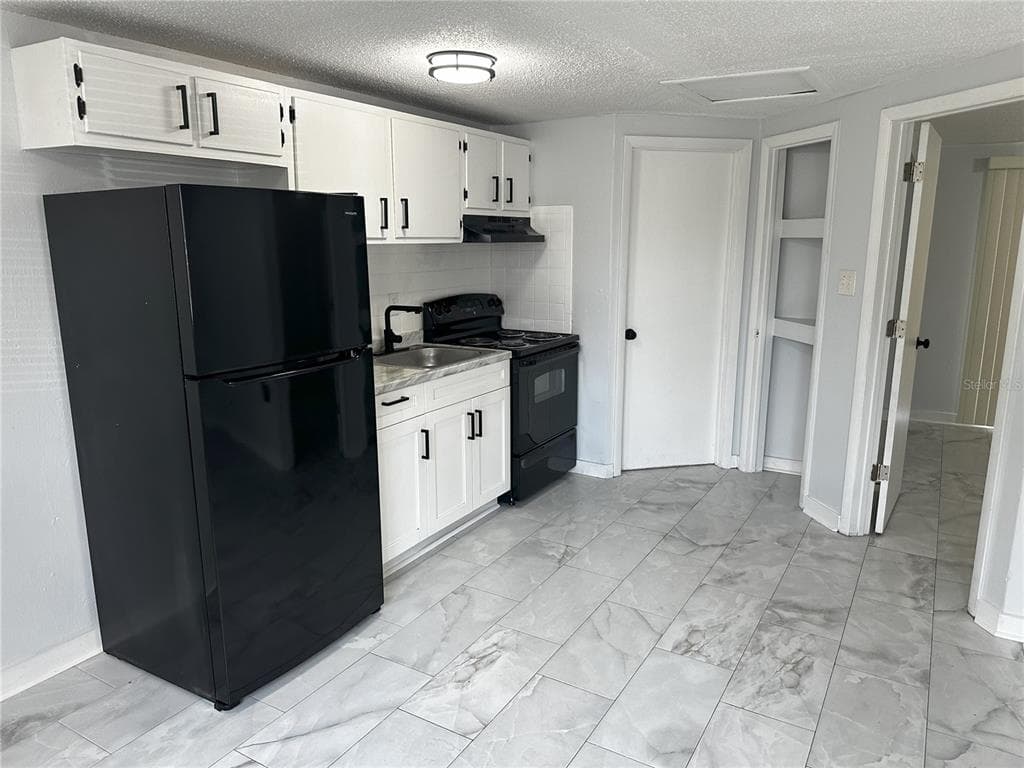 14009 NORTHTOWN COURT UNIT A TAMPA, FL 33613