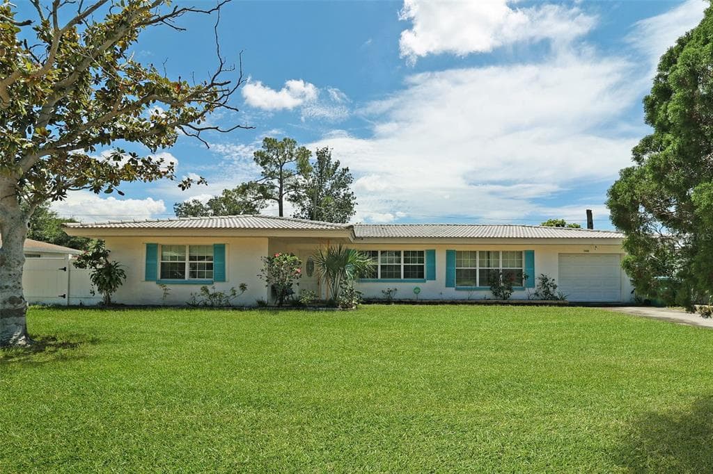 1449 SEABREEZE STREET CLEARWATER, FL 33756