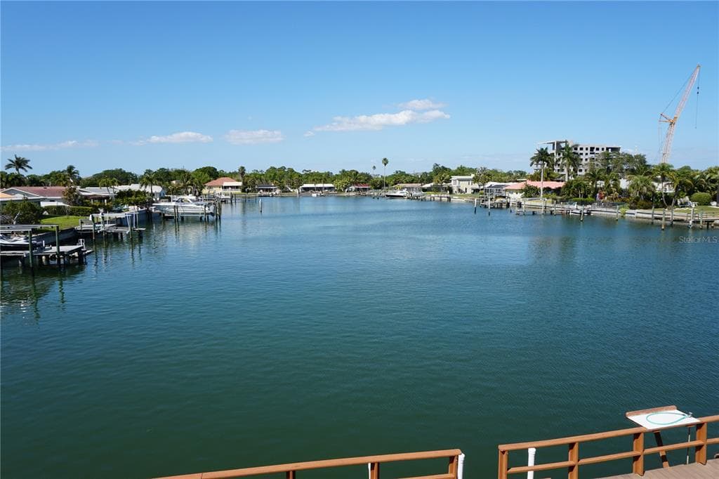 3753 46TH AVENUE S UNIT 7 ST PETERSBURG, FL 33711