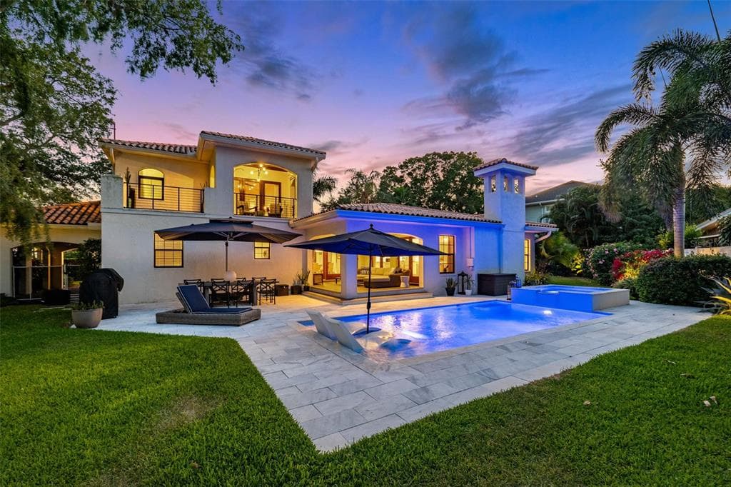 1359 MONTEREY BOULEVARD NE ST PETERSBURG, FL 33704