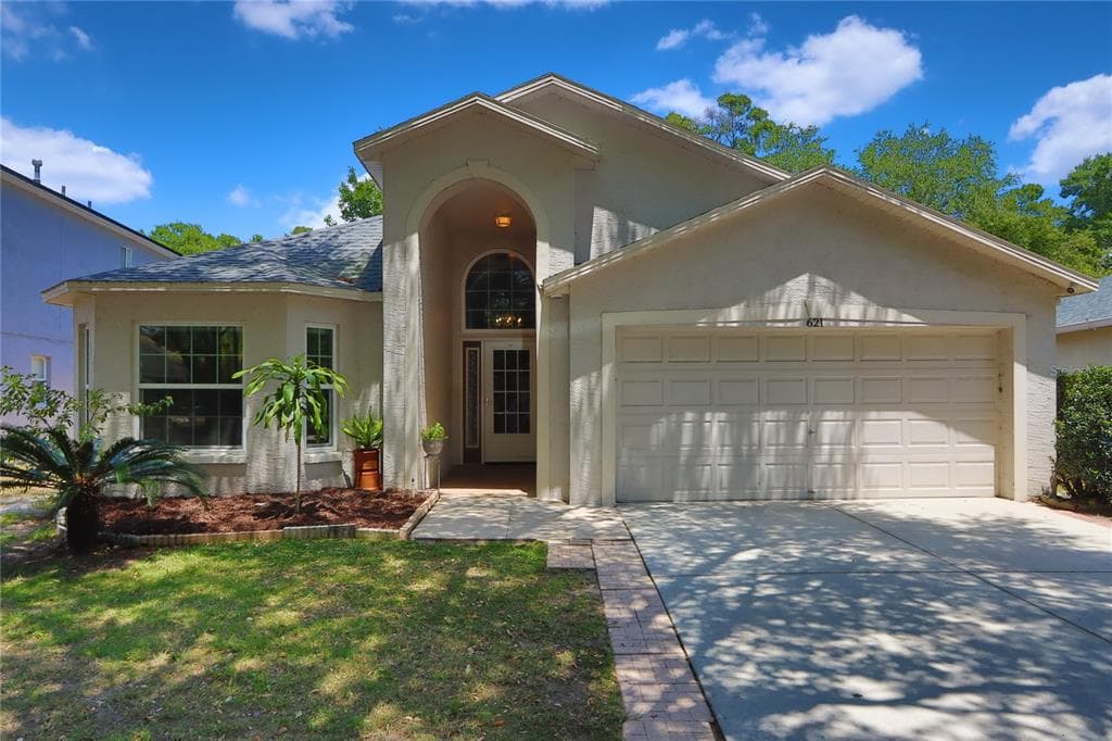 621 SOMERSTONE DRIVE VALRICO, FL 33594