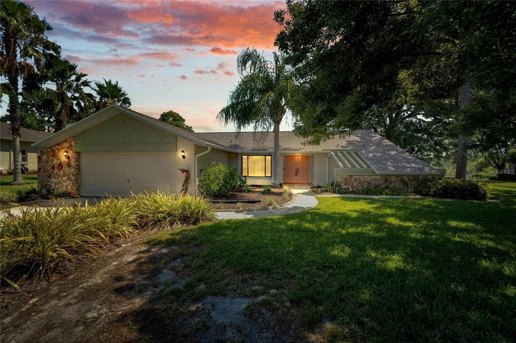 8631 BAY DRIVE SPRING HILL, FL 34606