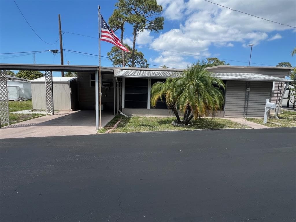 12674 SEMINOLE BOULEVARD UNIT S19 LARGO, FL 33778