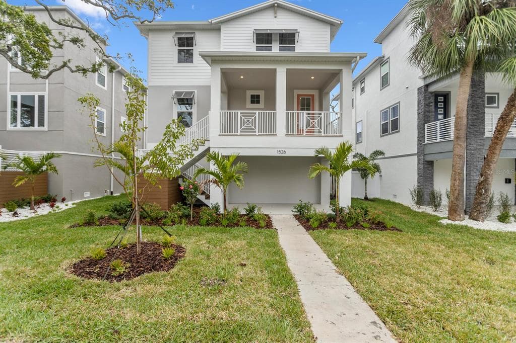 1526 5TH STREET S ST PETERSBURG, FL 33701