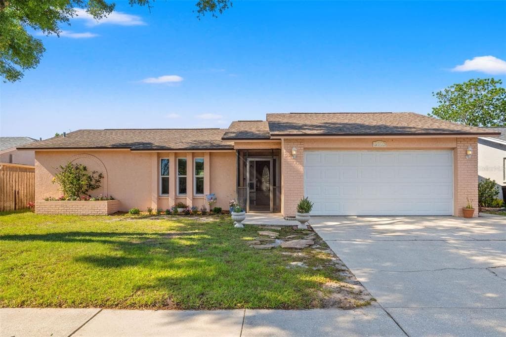 8443 121ST AVENUE LARGO, FL 33773