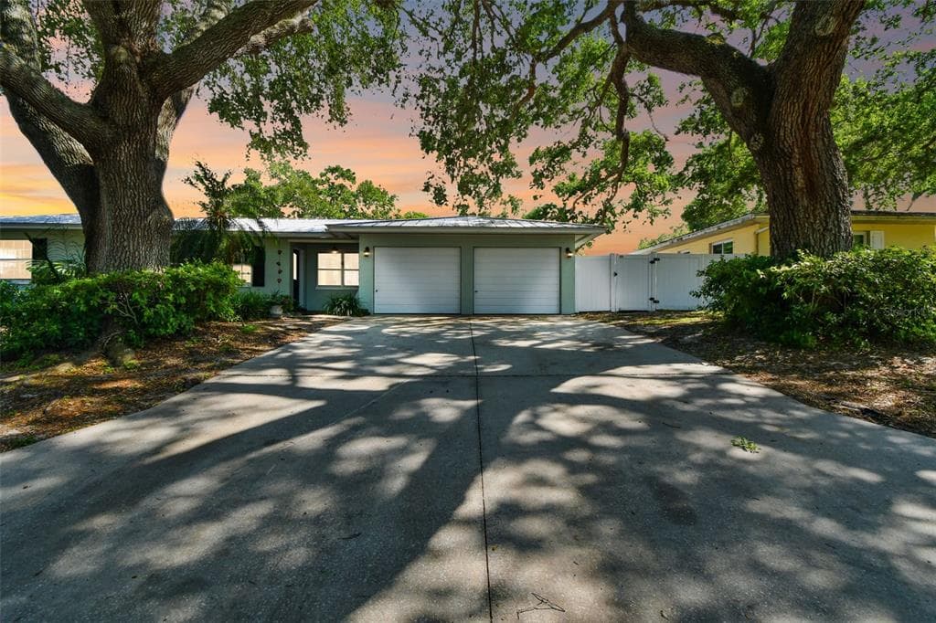 1625 FRUITWOOD DRIVE