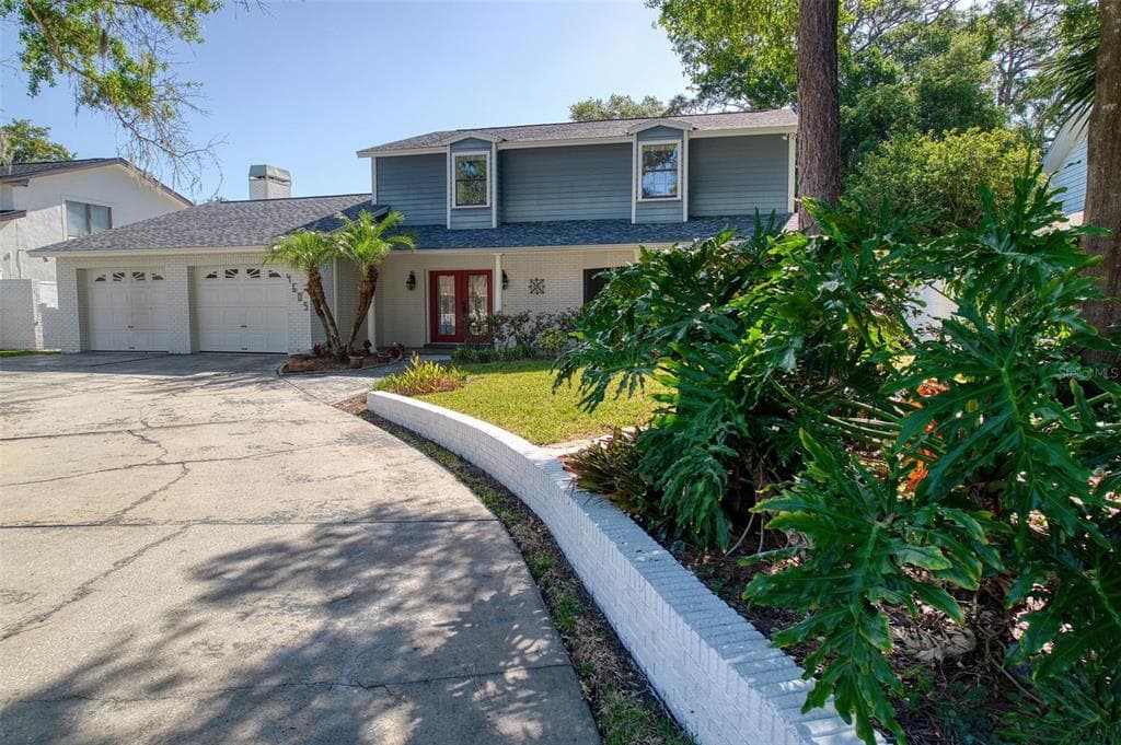 4605 APPLE RIDGE LANE