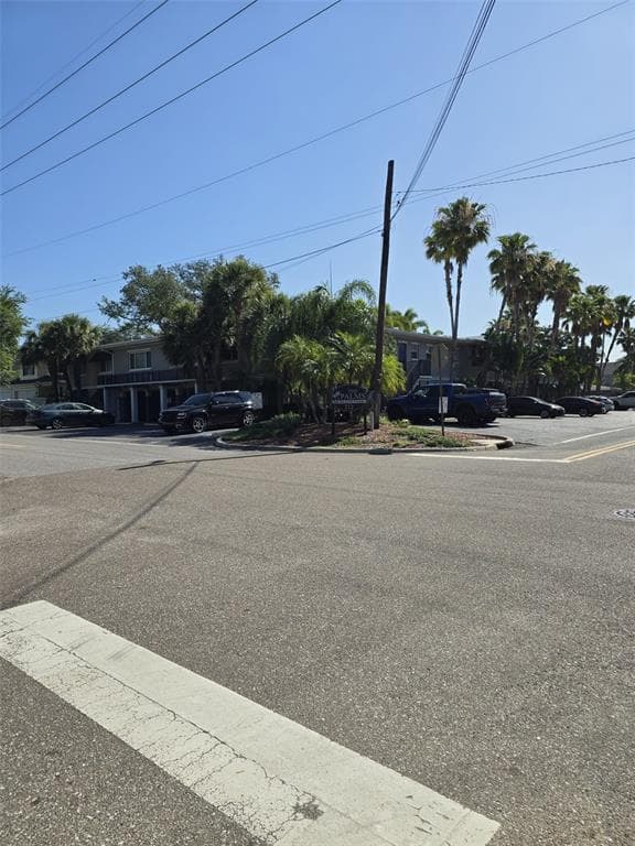 212 S CHURCH AVENUE UNIT 210 TAMPA, FL 33609