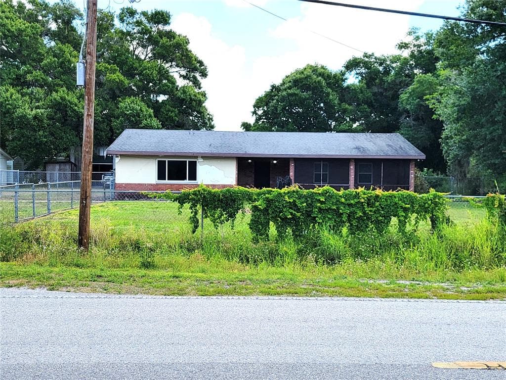 3212 CORK ROAD PLANT CITY, FL 33565