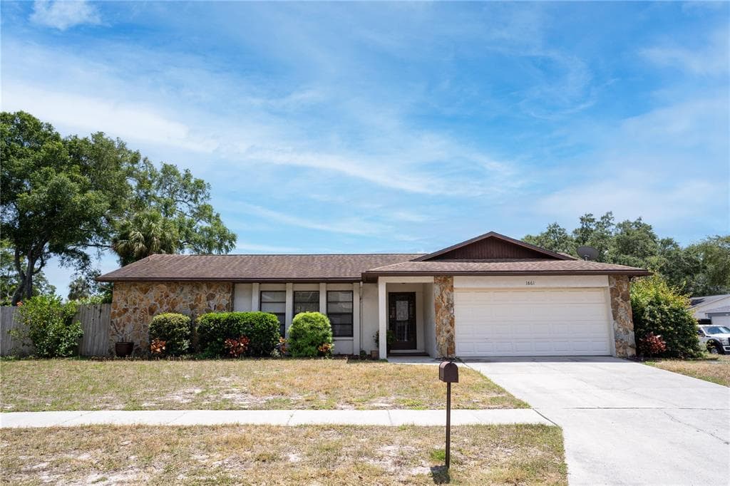1861 WILLOW OAK DRIVE N PALM HARBOR, FL 34683
