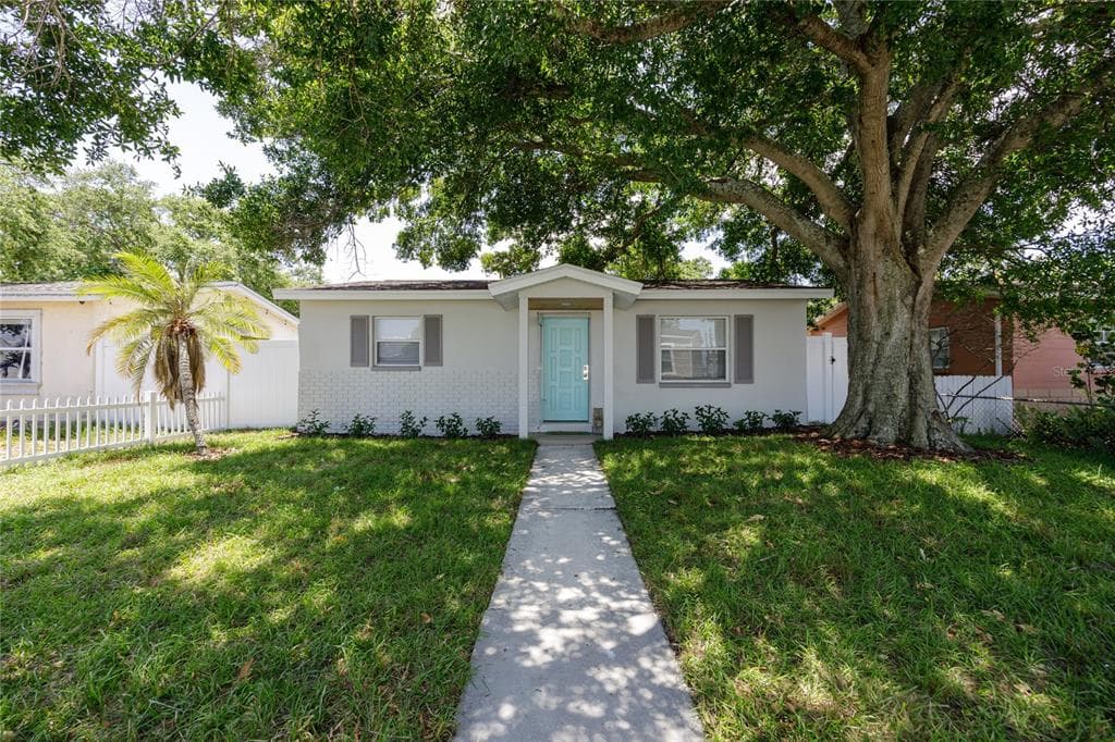 2474 40TH AVENUE N ST PETERSBURG, FL 33714