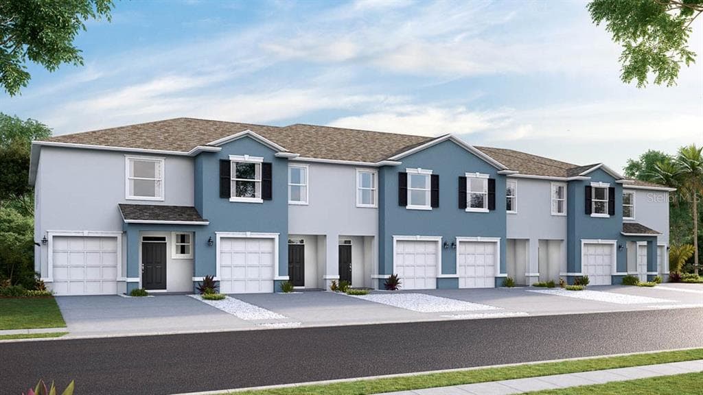 2807 BANKS POINTE DRIVE BRADENTON, FL 34208