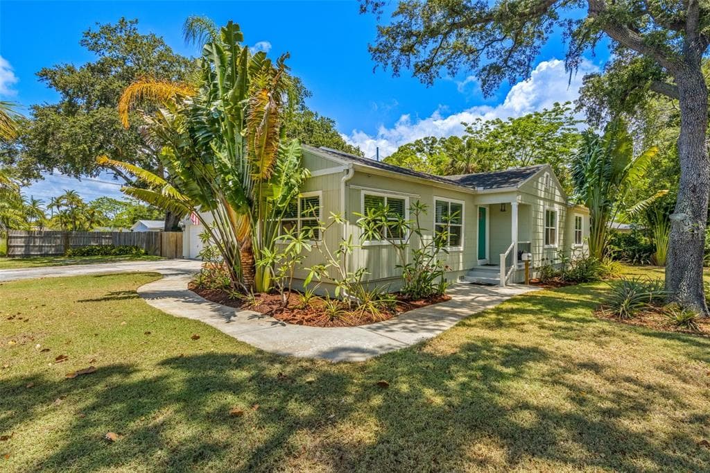 5255 2ND AVENUE S ST PETERSBURG, FL 33707