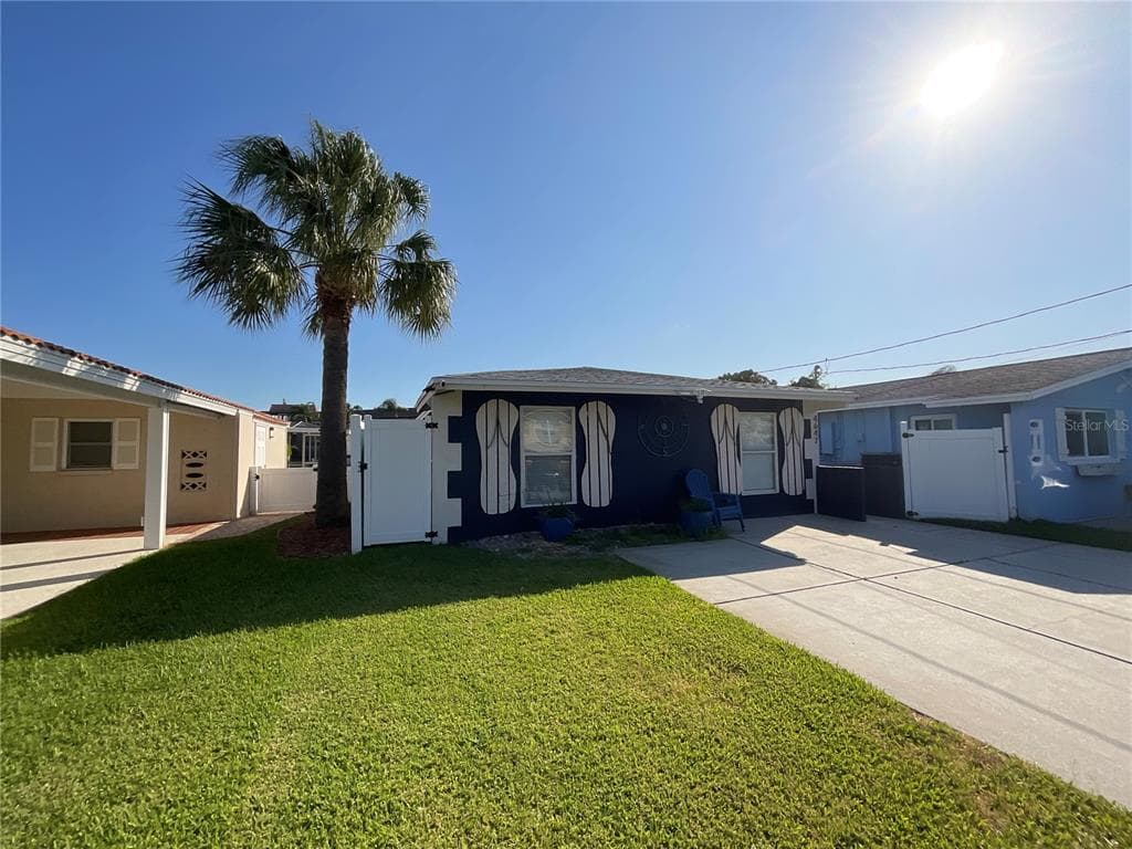 4647 FLORAMAR TERRACE NEW PORT RICHEY, FL 34652