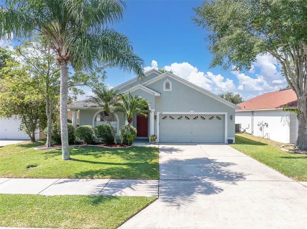 609 LAKE CYPRESS CIRCLE