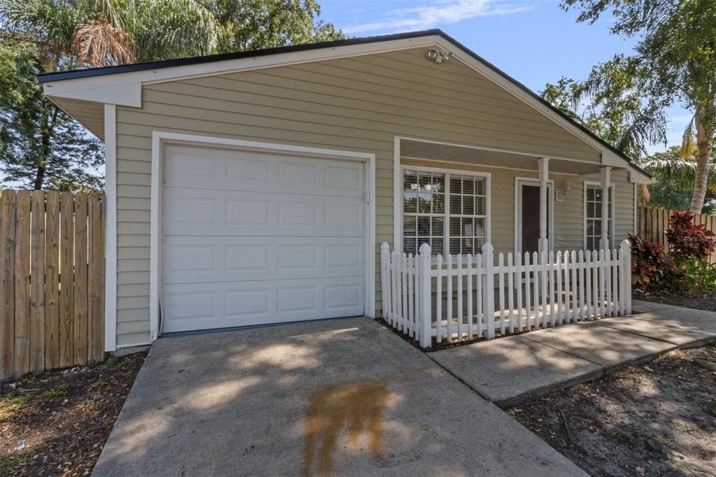 2755 KAVALIER DRIVE PALM HARBOR, FL 34684