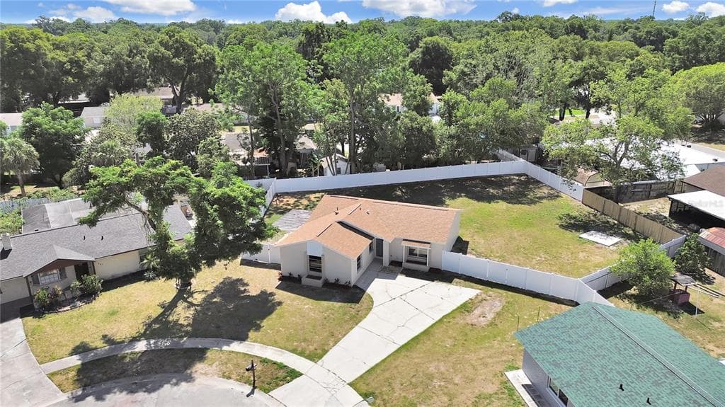 502 AVOCADO DR SEFFNER, FL 33584