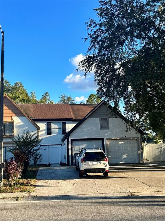 16003 DAWNVIEW DRIVE TAMPA, FL 33624