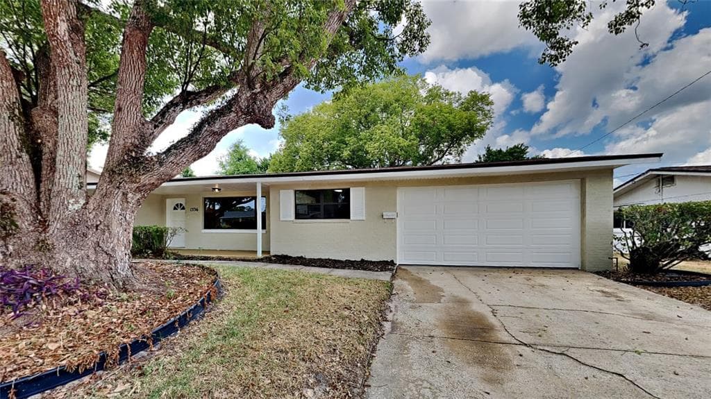 1336 CADILLAC DRIVE DAYTONA BEACH, FL 32117