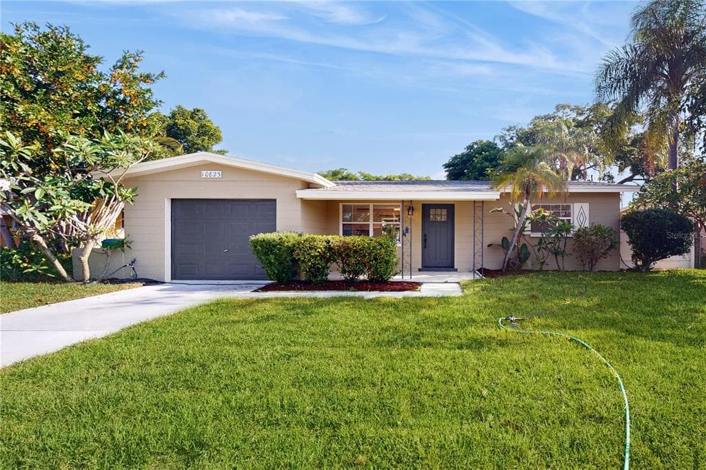 10823 87TH AVENUE SEMINOLE, FL 33772