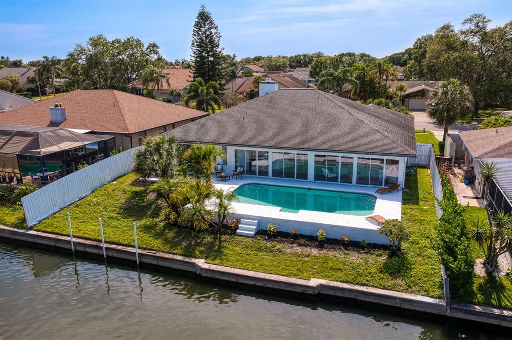 6105 SCHOONER WAY TAMPA, FL 33615