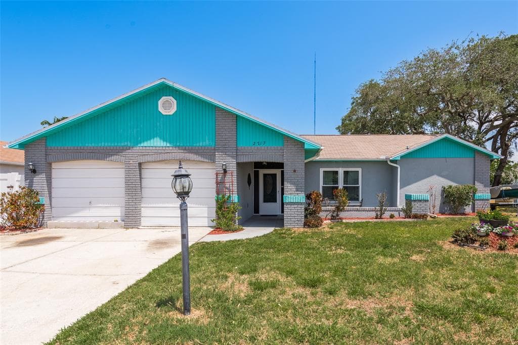 2717 BLOSSOM LAKE DRIVE HOLIDAY, FL 34691