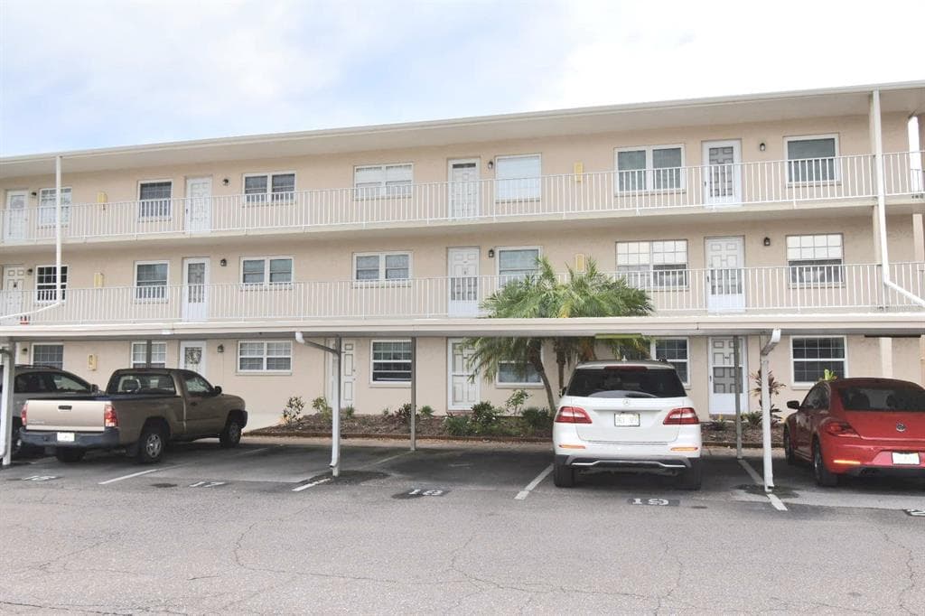948 VIRGINIA STREET UNIT 205 DUNEDIN, FL 34698