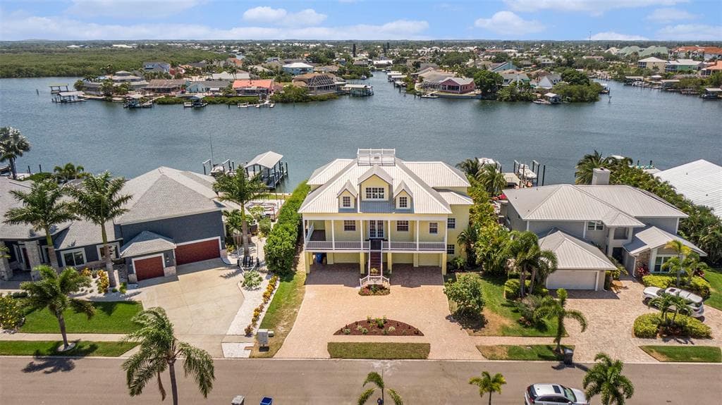 6507 SEABIRD WAY APOLLO BEACH, FL 33572