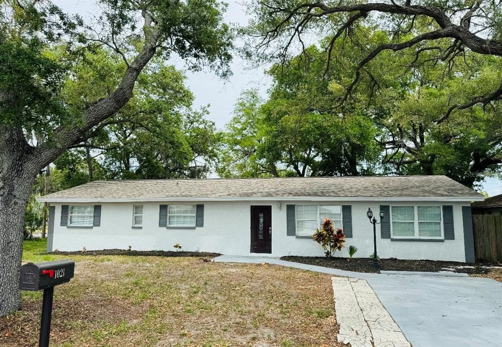 1021 FAIRBURN AVENUE CLEARWATER, FL 33755