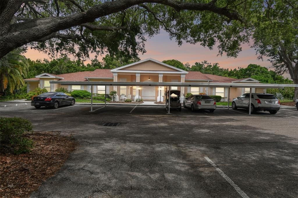 319 KINNERET WAY SUN CITY CENTER, FL 33573