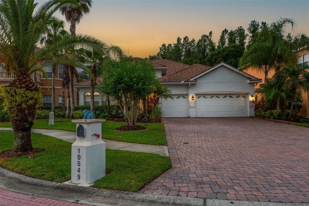 10549 MARTINIQUE ISLE DRIVE TAMPA, FL 33647