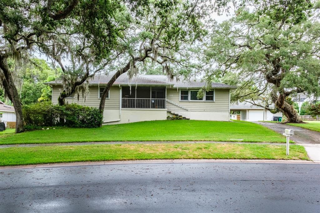 10 FERNBROOKE DRIVE SAFETY HARBOR, FL 34695